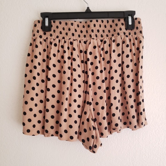Tan Polka Dot Shorts - Picture 2 of 3